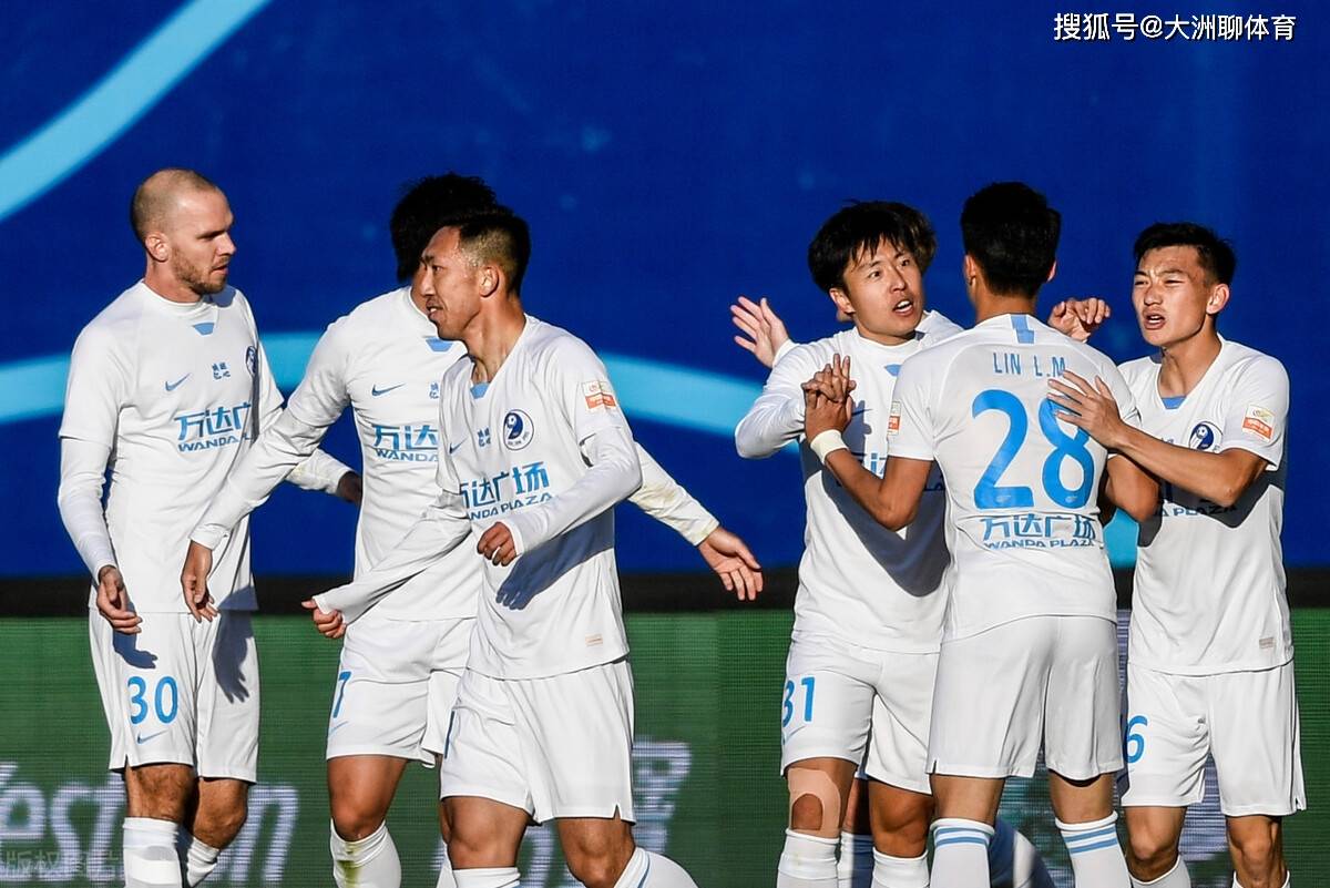 包含集结日多伦多猛龙备战中超今晚浙江队备战意甲，媒体一致点评：今晨曼联备战英超的词条